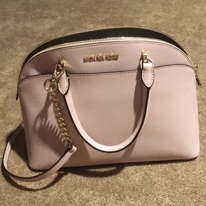 Michael kors handbag !